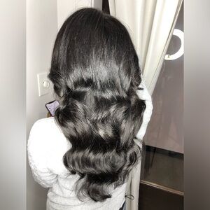 22in Tape in extensions from Fari Hair Extensions. Textured curly extensions.